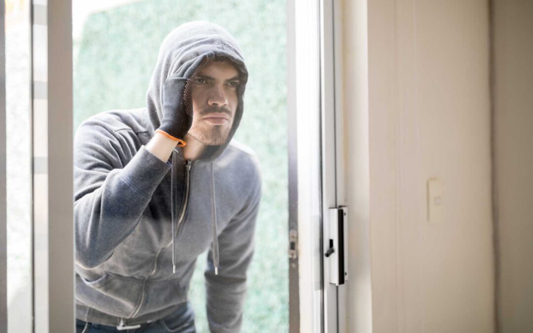 Como Proteger sua Casa ou Condomínio ao Sair e Deixar a Residência Vazia