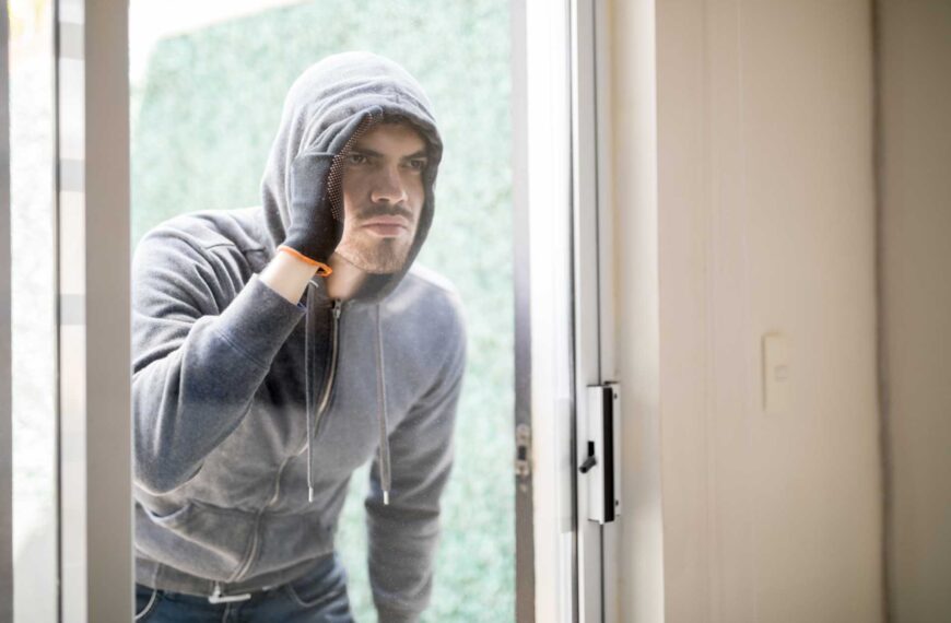 Como proteger sua casa ao sair